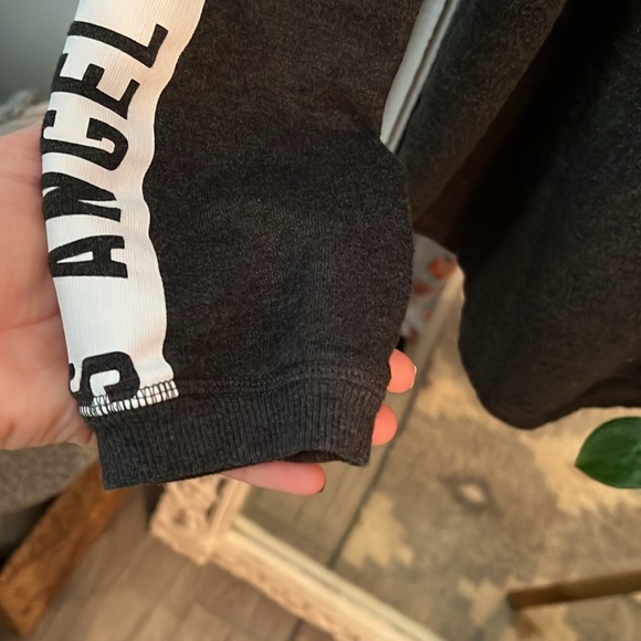 VS Angel Sport Pullover Hoodie - Picture 5 of 9